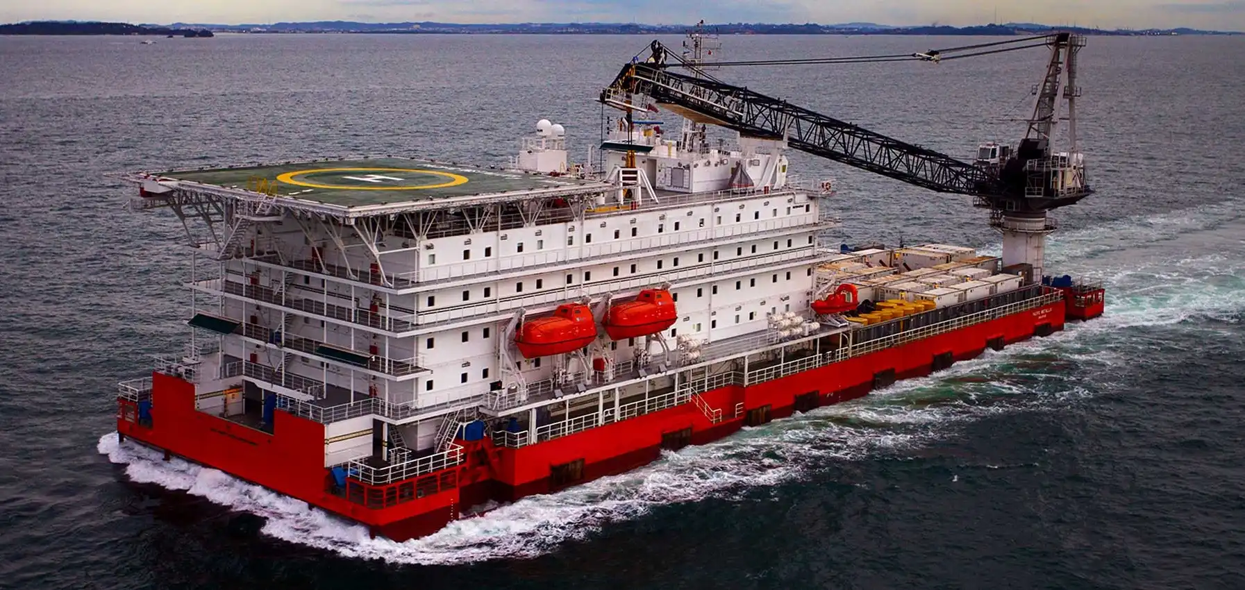 accom barge
